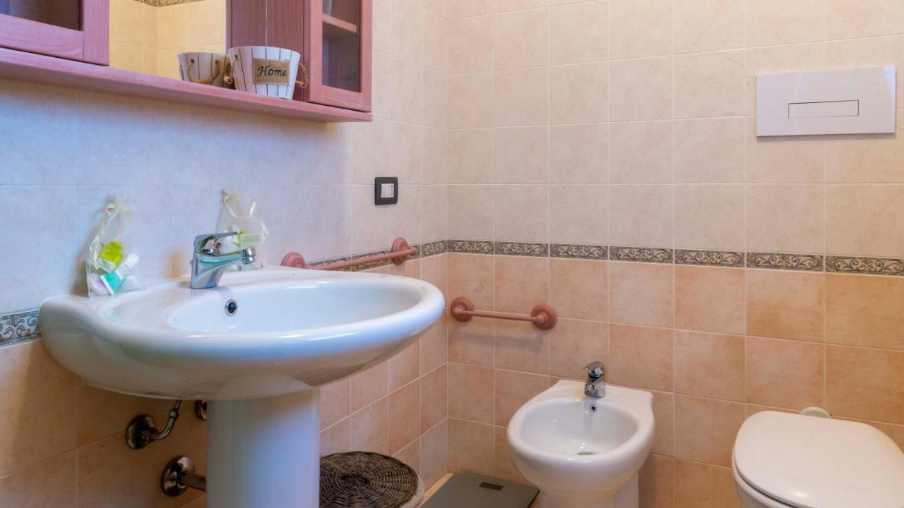 Casa Vacanze Solita Budoni Exterior foto